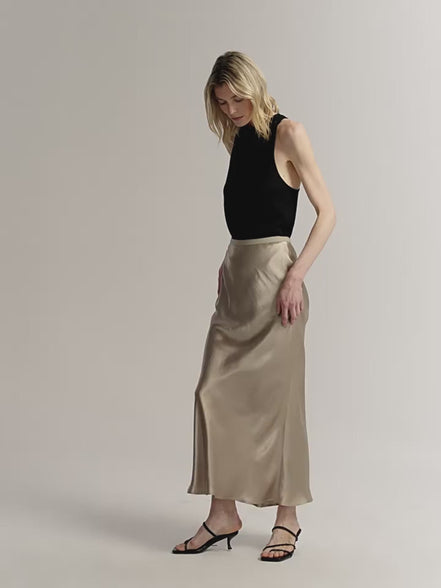 Glossy Bias-Cut Slim Fishtail Skirt