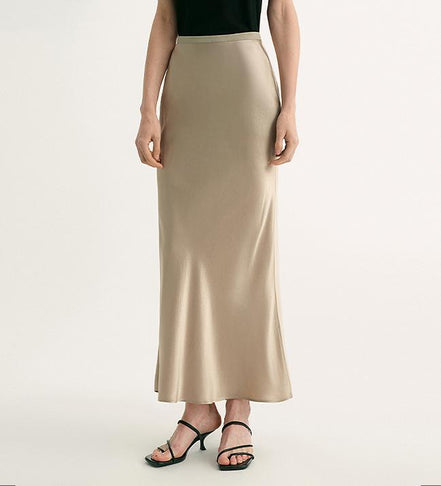 Glossy Bias-Cut Slim Fishtail Skirt