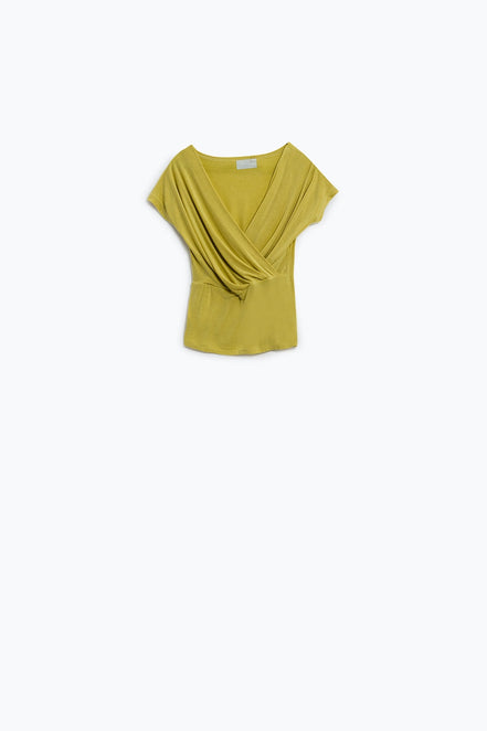 V-Neck Crossed Drapped Fitted Top